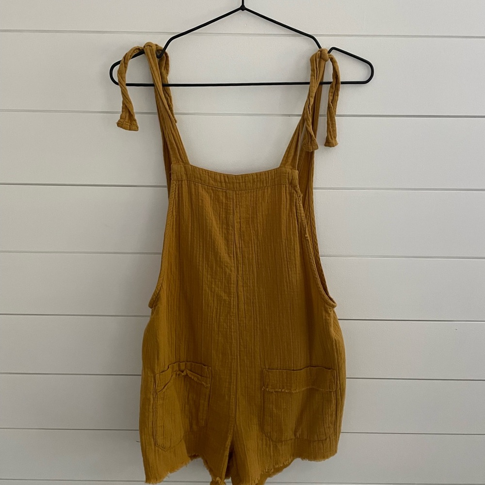 Billabong Mustard Overalls/Jumpsuit with Tie Straps